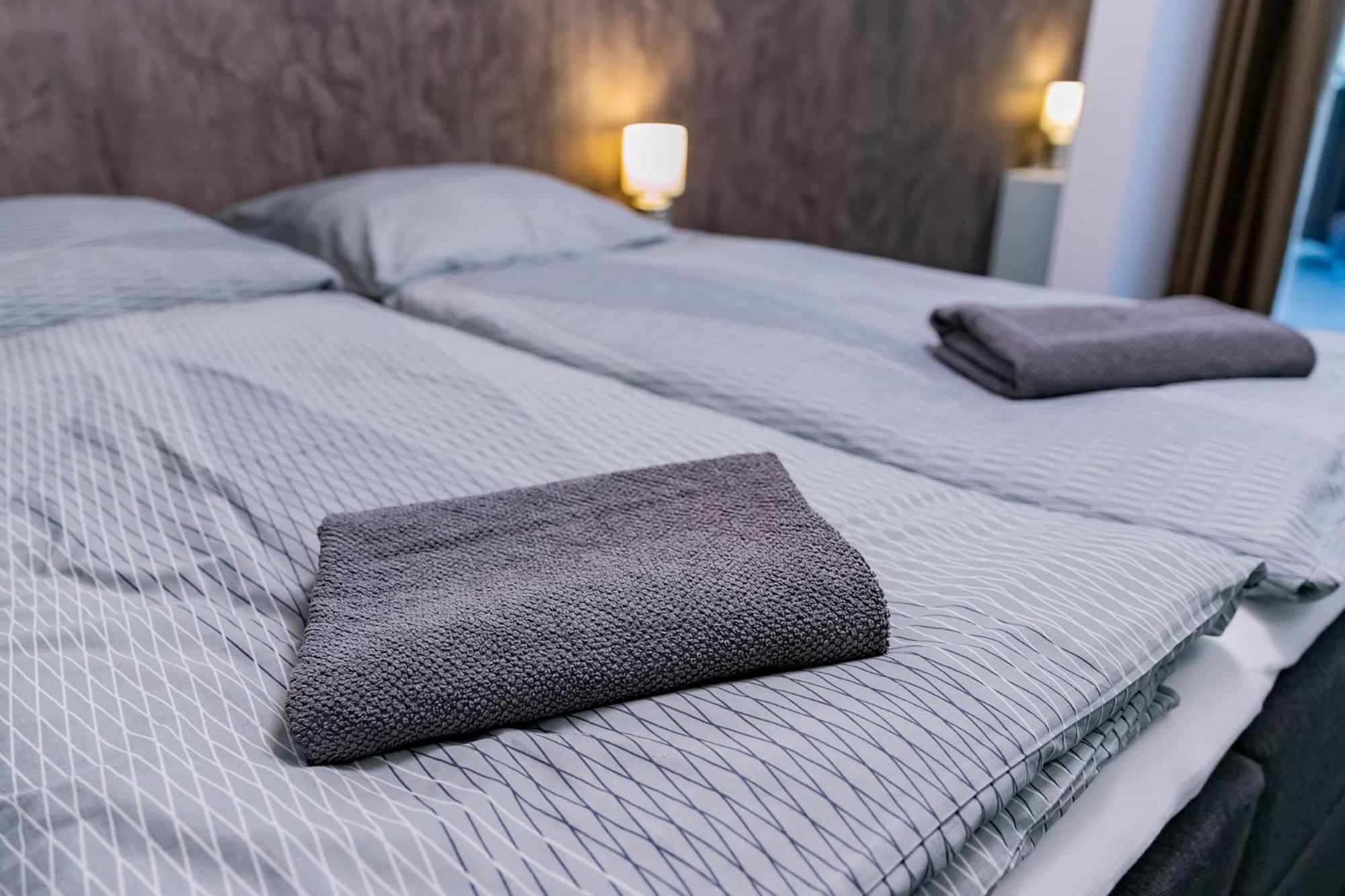 Motel1- A Megfizetheto Luxus! Dunaujvaros Luaran gambar