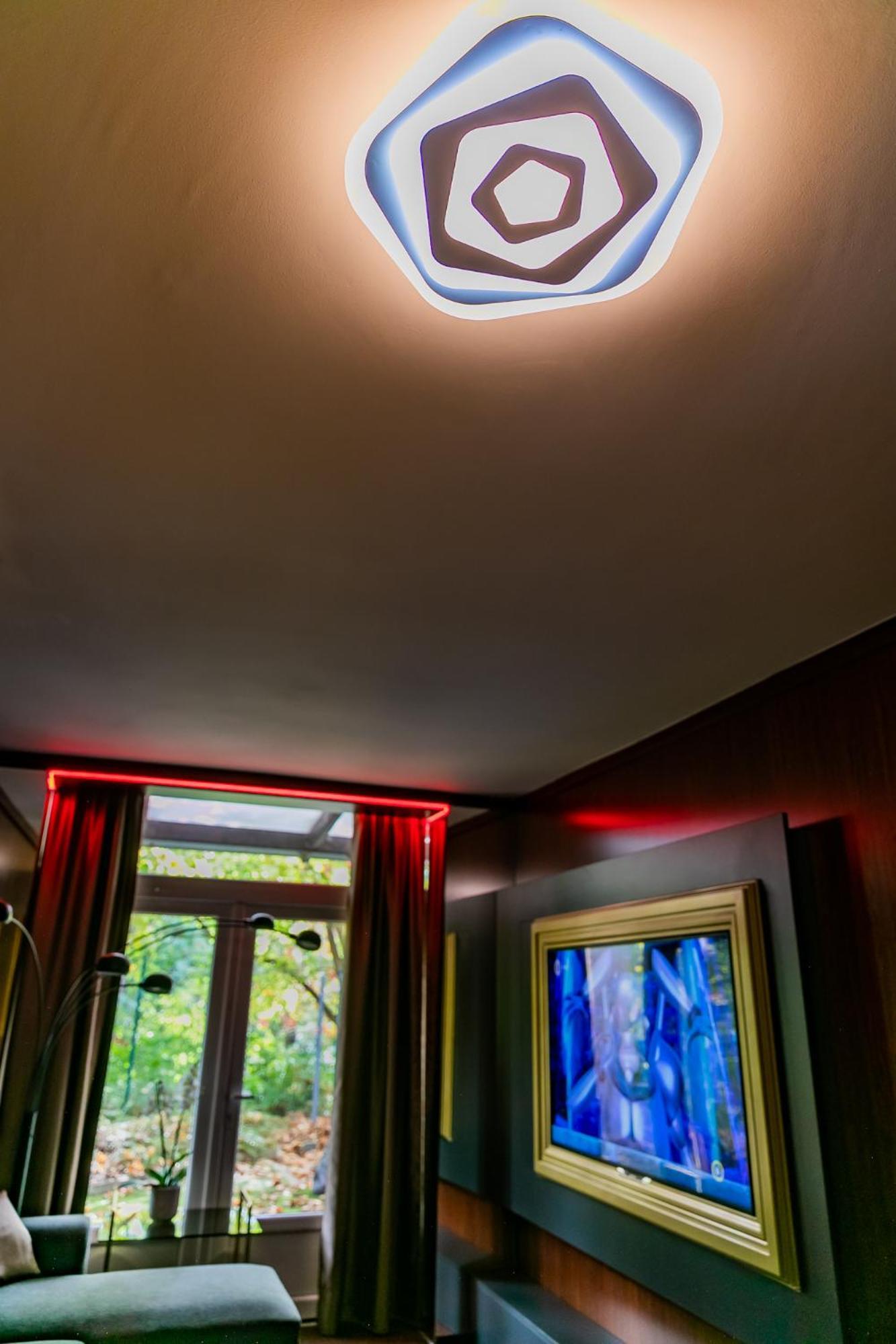 Motel1- A Megfizetheto Luxus! Dunaujvaros Luaran gambar