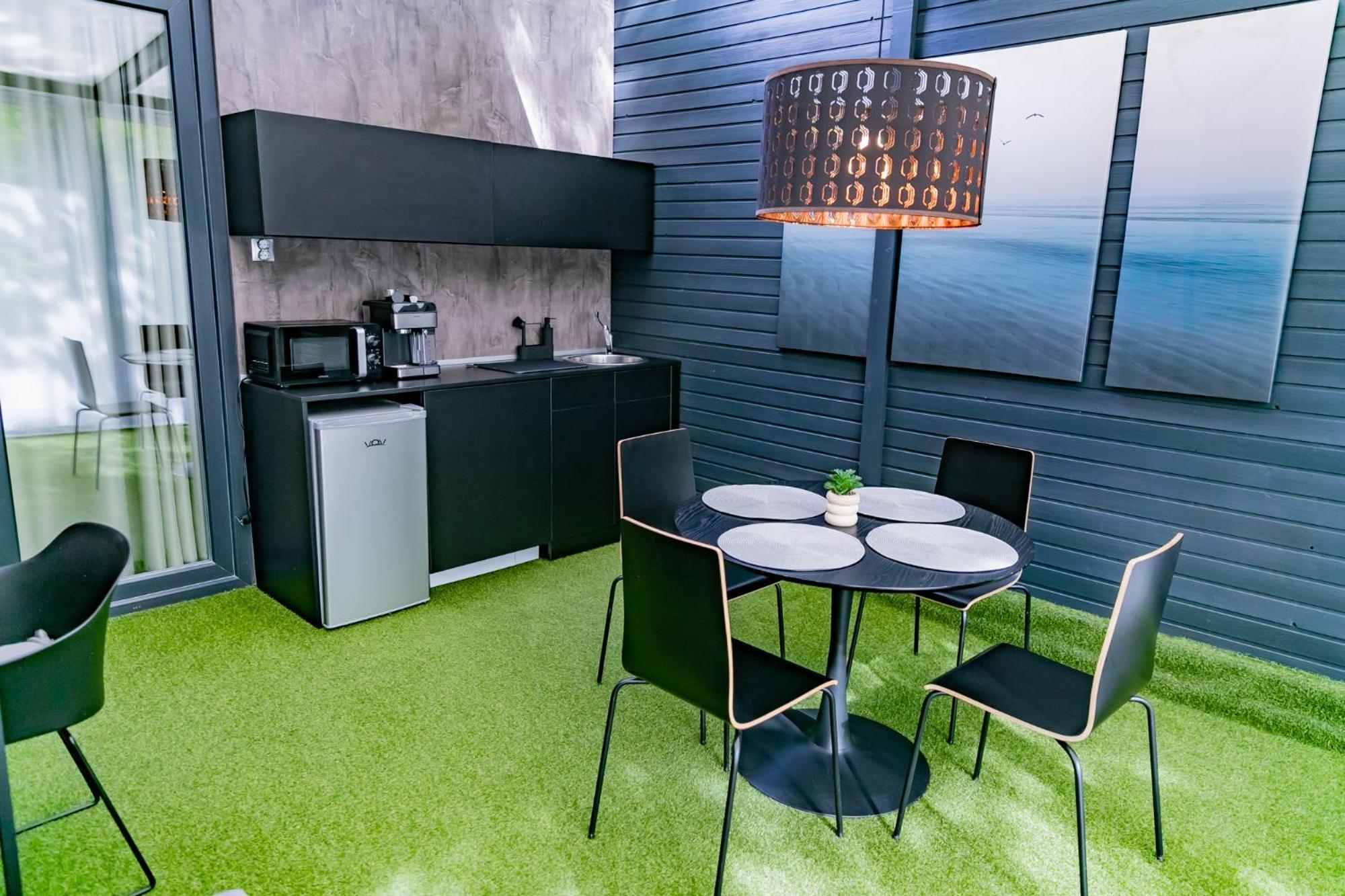 Motel1- A Megfizetheto Luxus! Dunaujvaros Luaran gambar